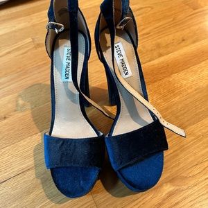 Steve Madden blue velvet Grover platform heels
